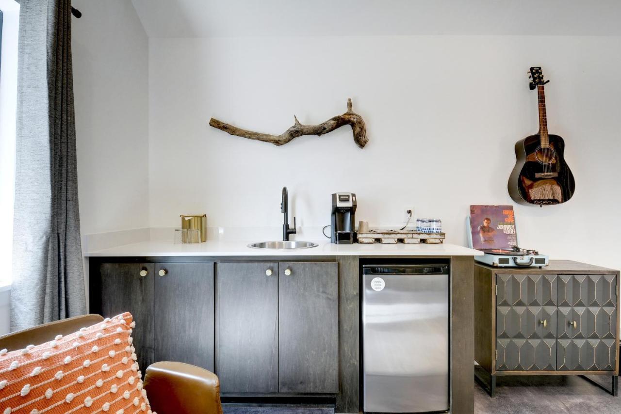 Lucky Arrow Retreat Hotel Дрипинг Спрингс Екстериор снимка